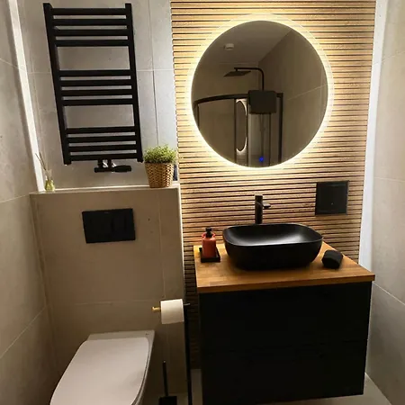 Nowy Biezanow Apartment *